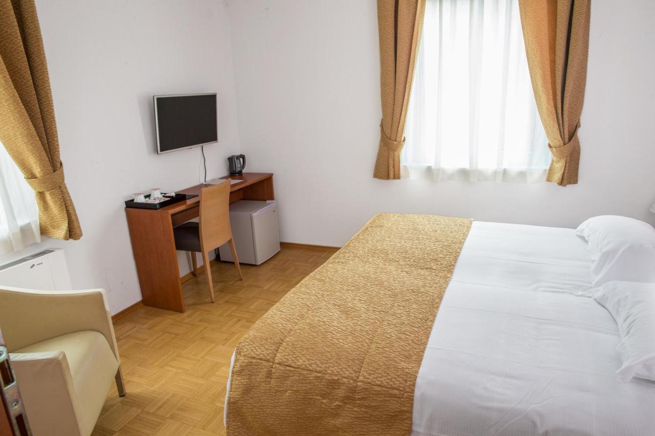 Guest Accommodation Primula Нова-Горица Экстерьер фото